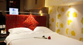 刷平安银行信用卡享青岛创意时尚连锁酒店香湾假日店门市价9折优惠,卡宝宝网