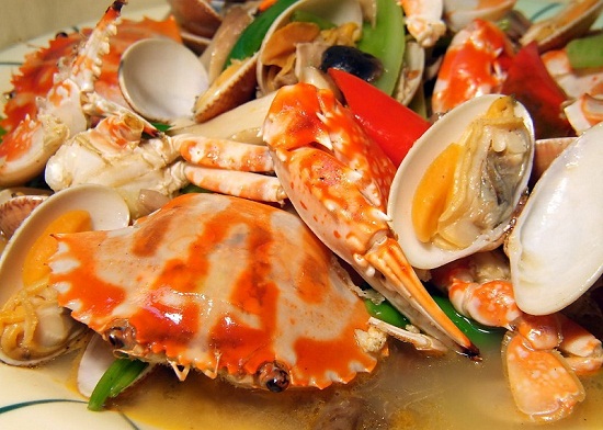 刷招商银行信用卡享厦门市明发戴斯酒店中餐厅9折优惠,卡宝宝网