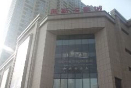 刷中信银行信用卡享郑州市奥斯卡曼哈顿国际影城正价票8折优惠,卡宝宝网