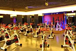 刷中信银行信用卡享焦作市时代健身会所年卡或年卡以上活动赠送训练期一个月,卡宝宝网