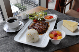 刷中信银行信用卡享北京市雕刻时光咖啡馆丽都店9.5折优惠,卡宝宝网