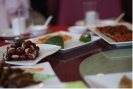 刷中信银行信用卡享上海市沈家花园(沪南店)消费享家常菜9折优惠,卡宝宝网